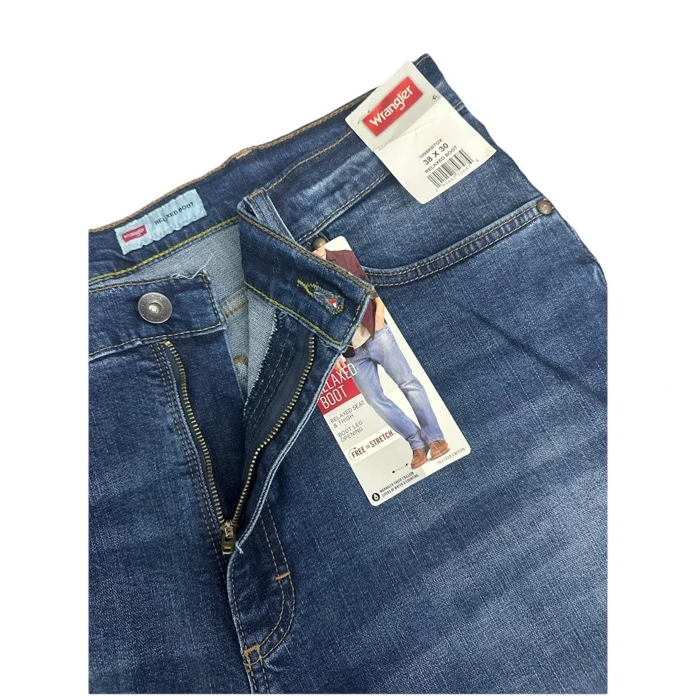 Wrangler‎ Men's Relaxed Boot Leg Opening Free To Stretch Denim Jeans 38X30 New